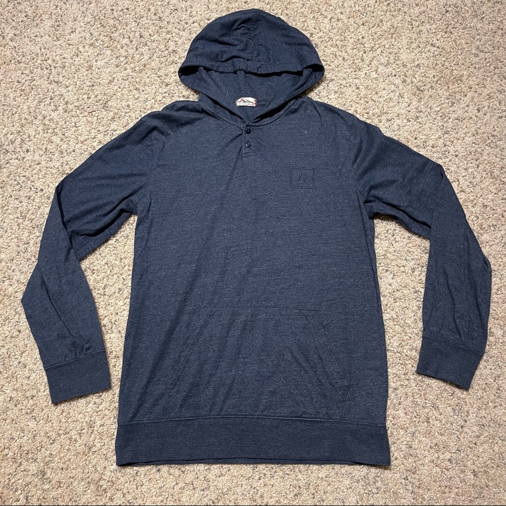 MEN’S HOODED LONG SLEEVE